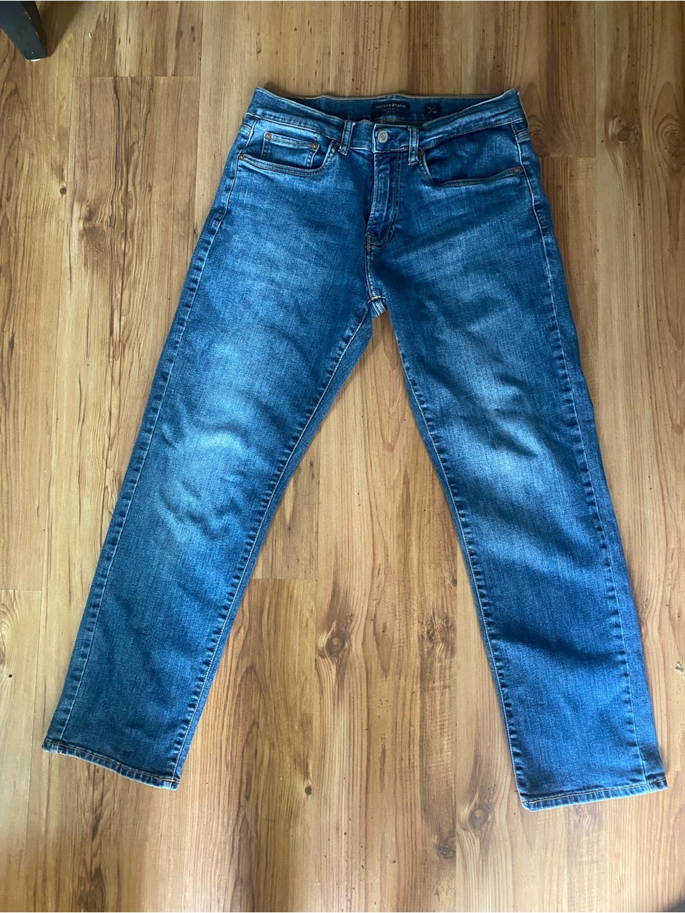 Lucky Brand Womens  light wash denim Straight Jeans   Sz 32/30